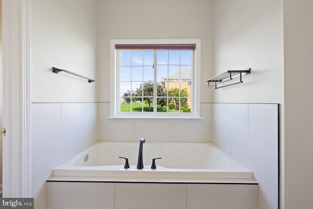 15920 Broadfording Rd, Hagerstown, MD 21740 - full bathroom featuring a bath