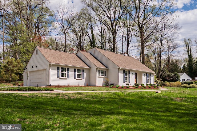 312 Center Hill Rd, Wilmington, DE 19807 - ranch-style home featuring a front yard, a shingled roof, and a garage