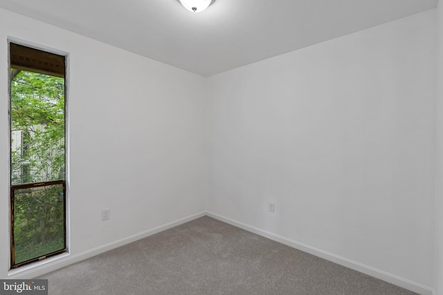 5338 Lightning View Rd, Columbia, MD 21045 - unfurnished room featuring baseboards and carpet floors