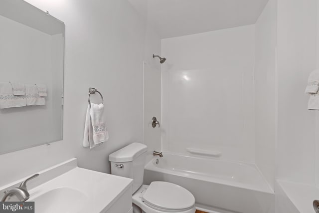 5338 Lightning View Rd, Columbia, MD 21045 - full bathroom featuring tub / shower combination, toilet, and vanity