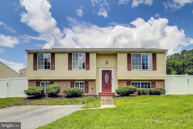 7910 E Nalley Rd, Hyattsville, MD 20785 - bi-level home with brick siding