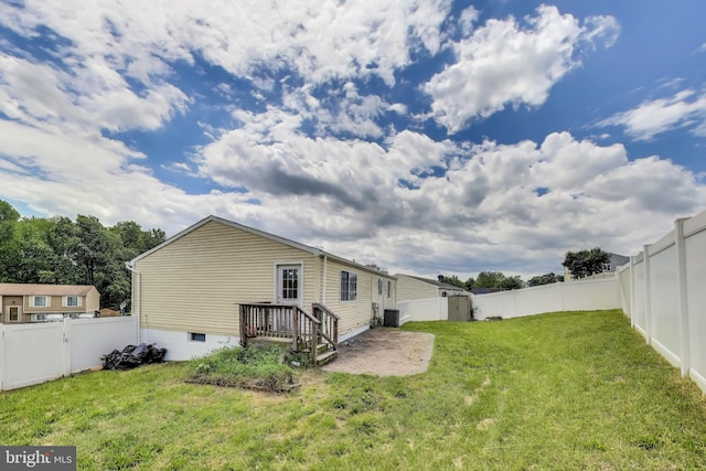 7910 E Nalley Rd, Hyattsville, MD 20785 - view of yard with central AC