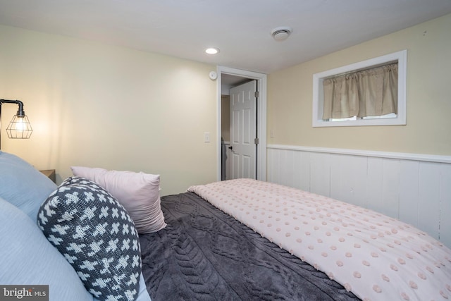 16 Jrs Dr, Mc Henry, MD 21541 - bedroom with recessed lighting and a wainscoted wall