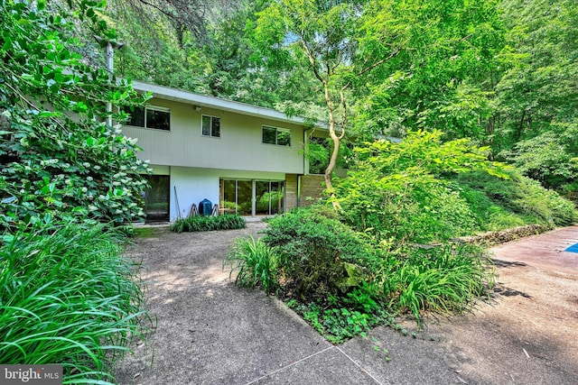 1408 Margarette Ave, Baltimore, MD 21286 - view of front of property with driveway