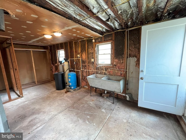 8183 Forest Glen Dr, Pasadena, MD 21122 - below grade area with a sink