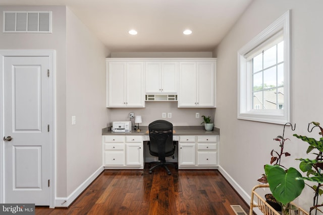 187 Verbena Dr, Stafford, VA 22554 - office area with built in study area, dark wood-style floors, baseboards, and recessed lighting