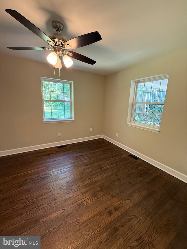 18820 Kerill Rd, Triangle, VA 22172 - empty room featuring dark wood-style floors and a ceiling fan