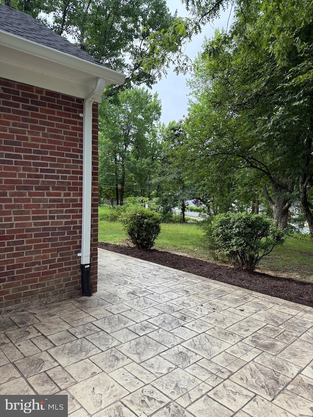 18820 Kerill Rd, Triangle, VA 22172 - view of patio / terrace