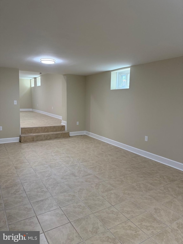 18820 Kerill Rd, Triangle, VA 22172 - below grade area featuring baseboards