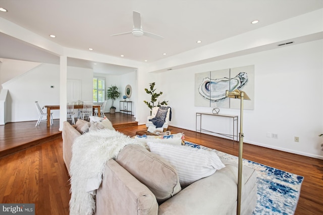 61 E Lake Dr, Annapolis, MD 21403 - living area featuring recessed lighting, ceiling fan, visible vents, baseboards, and wood finished floors