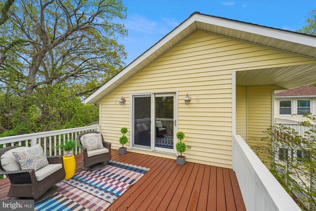 61 E Lake Dr, Annapolis, MD 21403 - view of wooden deck