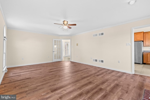 878 Buttermilk Ct, Harrisburg, PA 17111 - empty room featuring ornamental molding, baseboards, a ceiling fan, and light wood-style floors