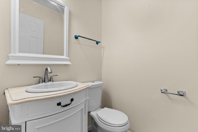 878 Buttermilk Ct, Harrisburg, PA 17111 - bathroom with toilet and vanity