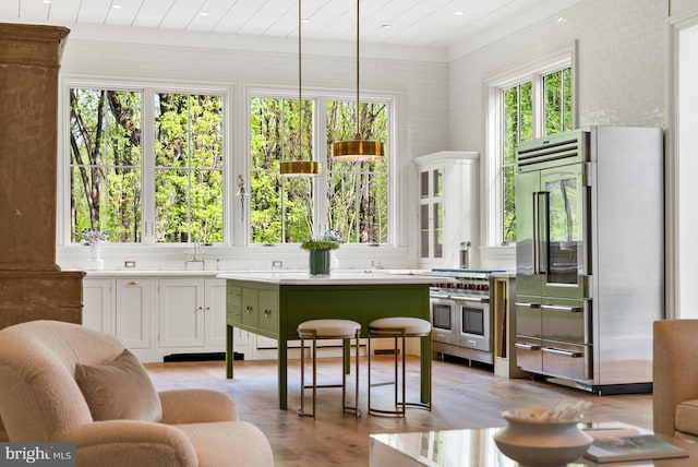 827 Turkey Run Rd, Mclean, VA 22101 - sunroom / solarium featuring a sink