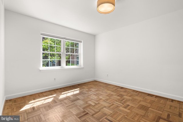 2107 N Taft St Unit 11, Arlington, VA 22201 - unfurnished room with baseboards