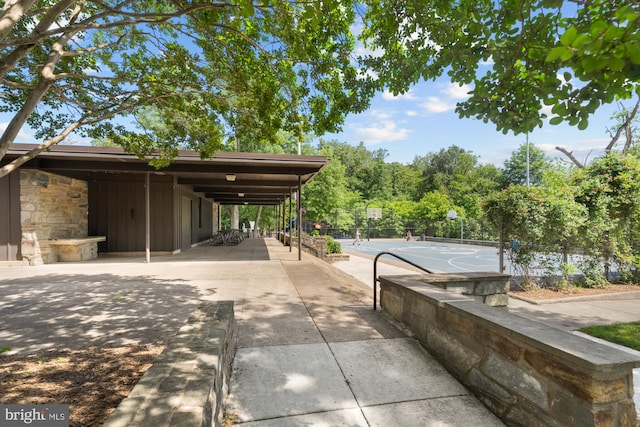 2107 N Taft St Unit 11, Arlington, VA 22201 - view of property's community featuring basketball court