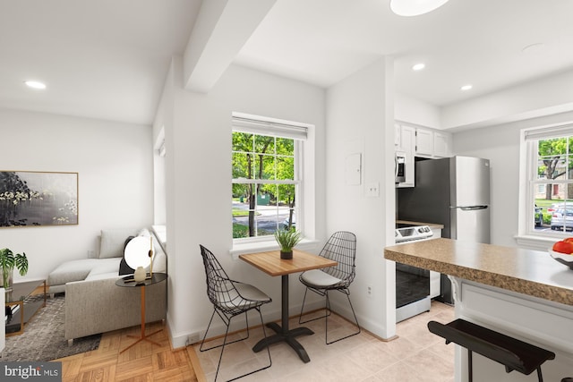 2107 N Taft St Unit 11, Arlington, VA 22201 - dining space featuring recessed lighting and baseboards