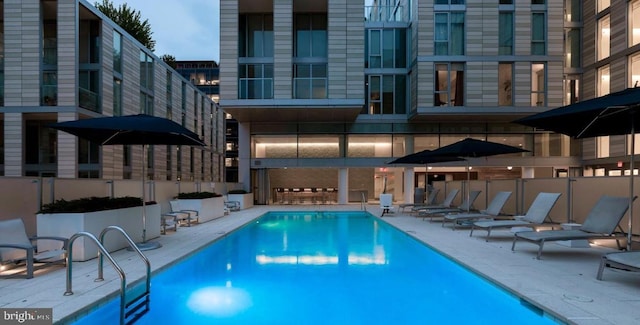 920 I St NW Unit 504-505, Washington, DC 20001 - community pool featuring a patio