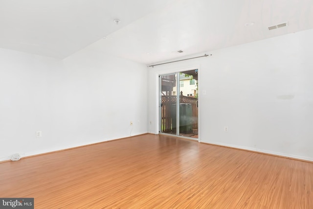 5830 Shady Oak Ln, Elkridge, MD 21075 - empty room featuring wood finished floors and baseboards