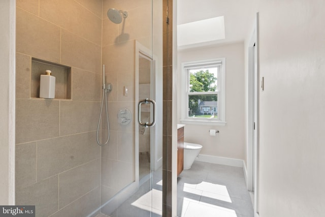 8620 Conover Pl, Alexandria, VA 22308 - full bath with a stall shower, toilet, tile patterned flooring, a skylight, and baseboards