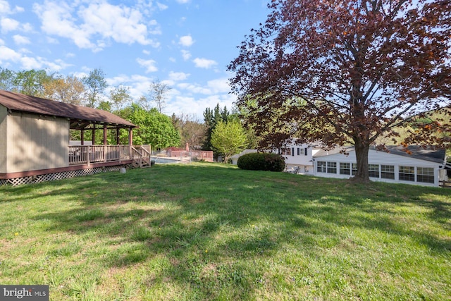 13108 Manor Dr, Mount Airy, MD 21771 - view of grassy yard featuring a deck