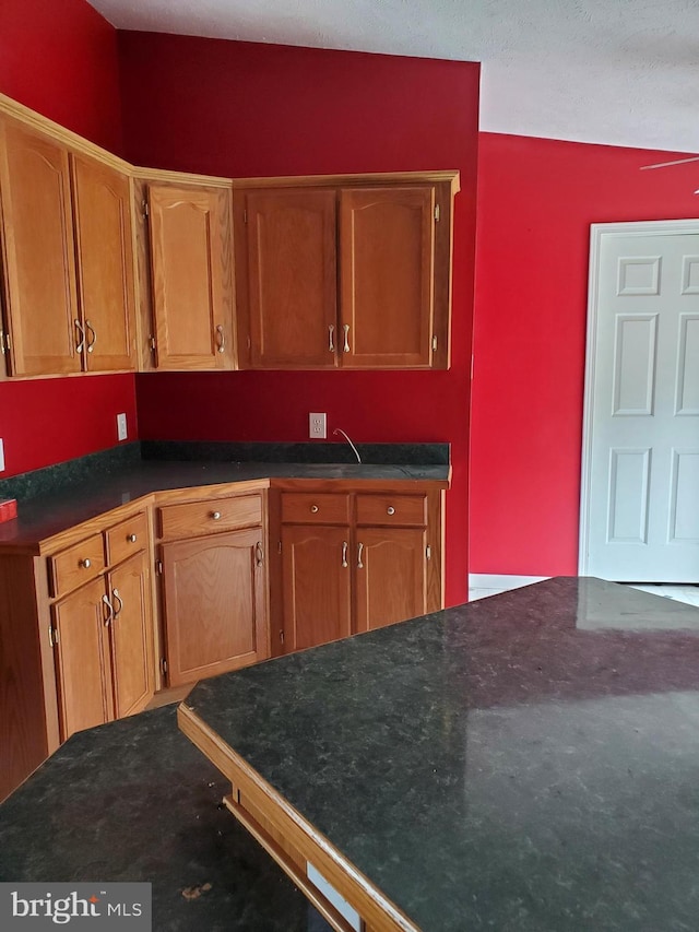 6335 Oxford Rd, Gardners, PA 17324 - kitchen featuring dark countertops