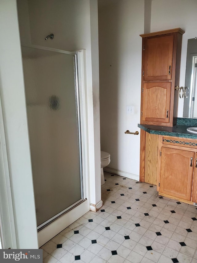 6335 Oxford Rd, Gardners, PA 17324 - full bath with toilet, a shower stall, vanity, and baseboards