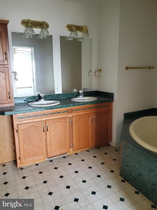 6335 Oxford Rd, Gardners, PA 17324 - full bath featuring a sink, a bath, and double vanity