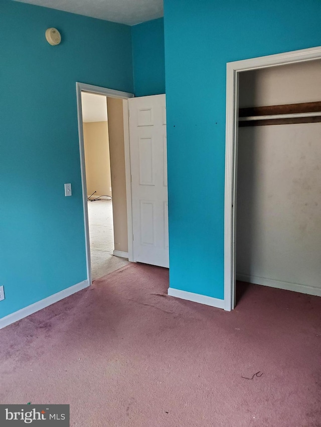 6335 Oxford Rd, Gardners, PA 17324 - unfurnished bedroom featuring a closet, baseboards, and carpet flooring