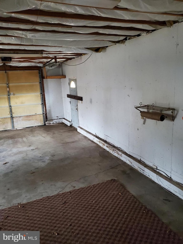 6335 Oxford Rd, Gardners, PA 17324 - view of garage
