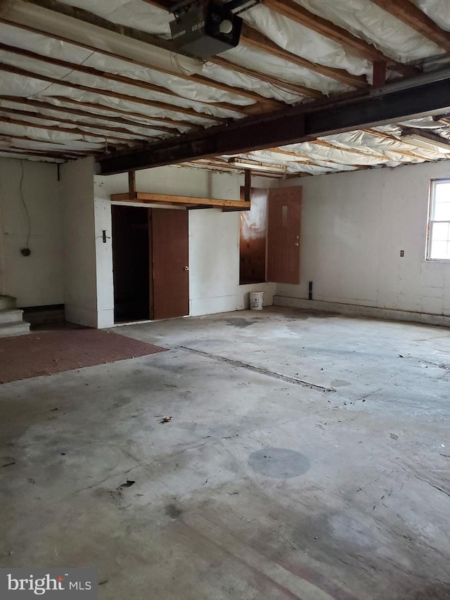 6335 Oxford Rd, Gardners, PA 17324 - garage with a garage door opener