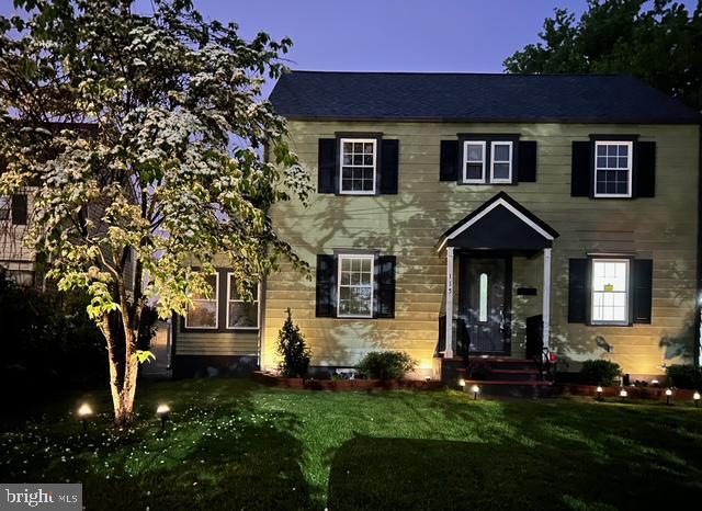 115 Glendale Dr, Ewing, NJ 08618 - view of front of property featuring a front lawn