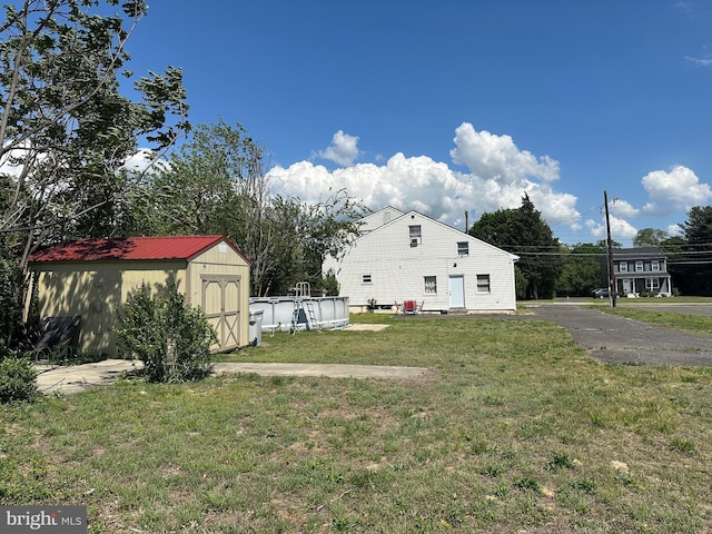 502 N W Ave, Vineland, NJ 08360 - exterior space with an outdoor structure and a storage shed