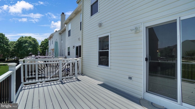1315 Riverwood, Baltimore, MD 21226 - view of wooden terrace