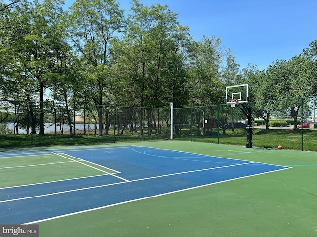 1315 Riverwood, Baltimore, MD 21226 - view of basketball court featuring fence and community basketball court