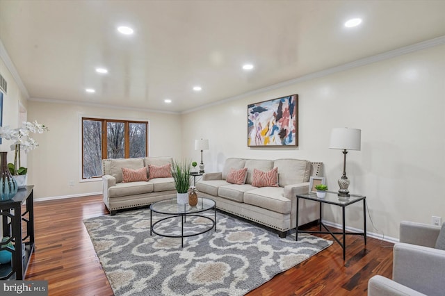 28 Beech Hill Dr, Newark, DE 19711 - living room with baseboards, ornamental molding, wood finished floors, and recessed lighting
