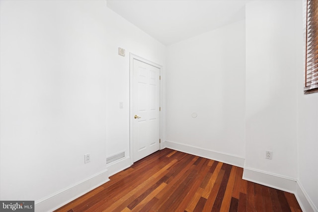 1500 Chestnut St Unit 15H, Philadelphia, PA 19102 - spare room featuring wood finished floors, baseboards, and visible vents