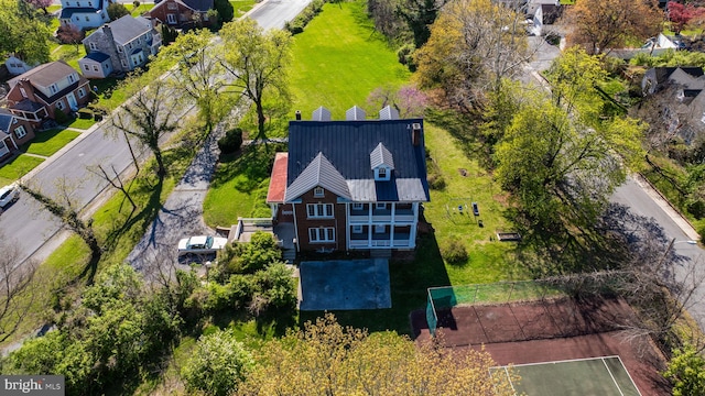 bird's eye view with a residential view