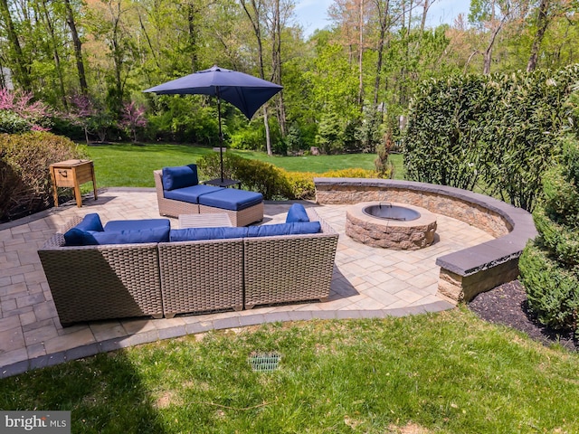 875 Brintons Bridge Rd, West Chester, PA 19382 - view of patio with an outdoor living space with a fire pit