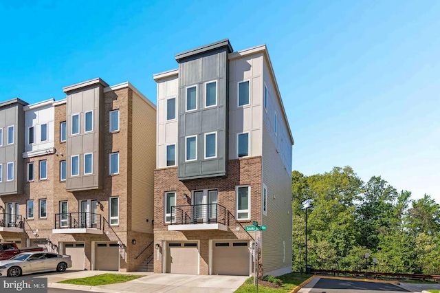 15500 Smoke Box Way, Woodbridge, VA 22191 - view of property with a garage and driveway