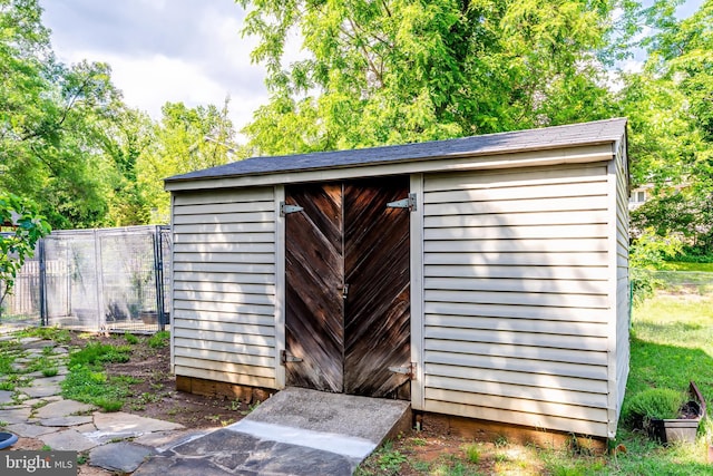 142 N French St, Alexandria, VA 22304 - view of shed with fence