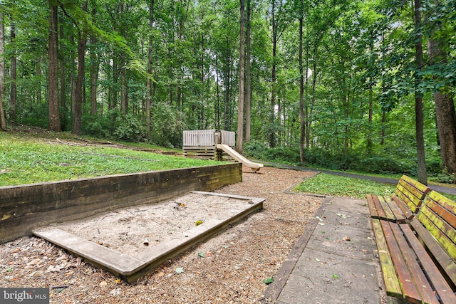 6129 White Marble Ct, Clarksville, MD 21029 - view of yard with a forest view