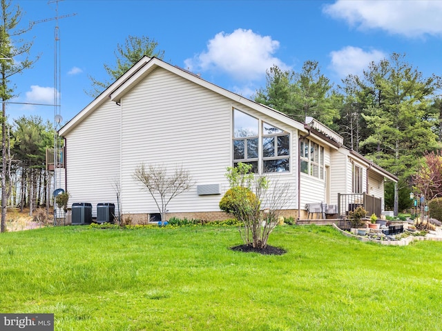 10334 Harp Rd, Walkersville, MD 21793 - view of side of property featuring cooling unit and a lawn