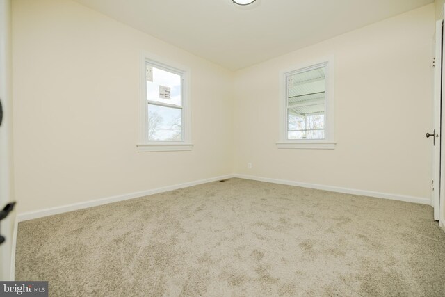 5315 Kenilworth Ave, Baltimore, MD 21212 - unfurnished room with carpet floors and baseboards
