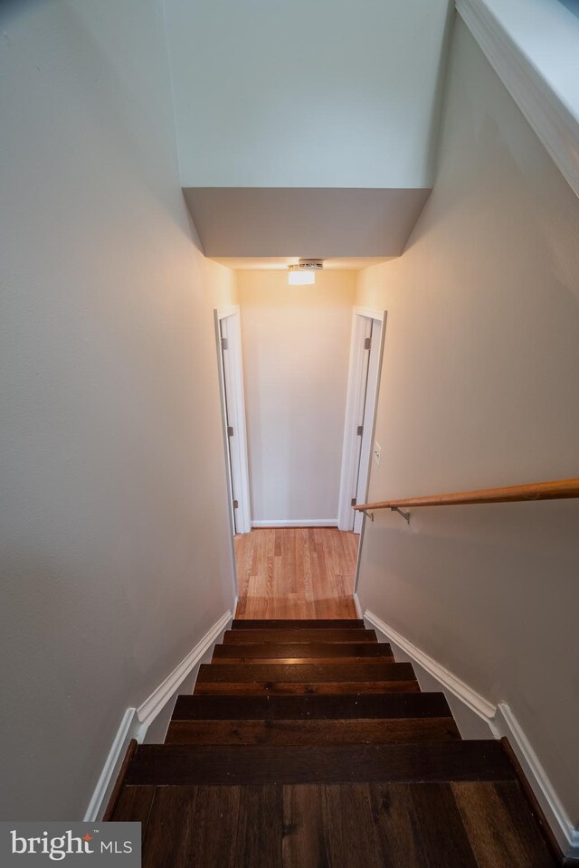 1784 Valleyside Dr, Frederick, MD 21702 - stairway featuring hardwood / wood-style flooring and baseboards