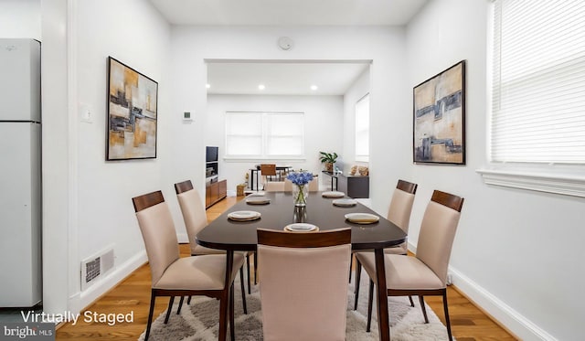 5011 37th Ave, Hyattsville, MD 20782 - dining space featuring light wood-style floors, baseboards, visible vents, and recessed lighting