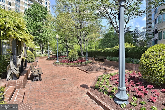 5600 Wisconsin Ave Unit 1-302, Chevy Chase, MD 20815 - view of patio