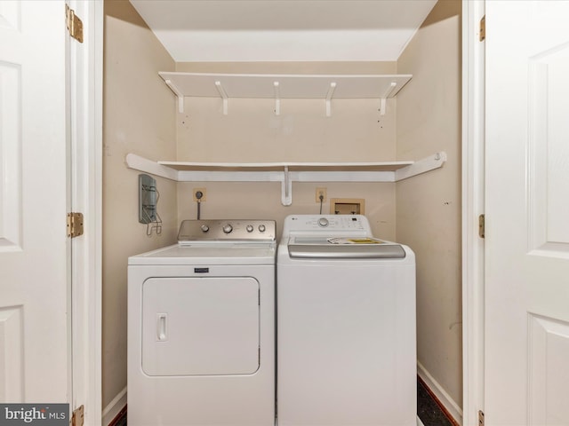 6093 Baldridge Ct, Frederick, MD 21701 - washroom featuring independent washer and dryer