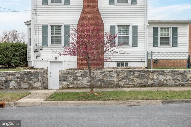 view of home's exterior