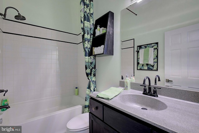 8177 Bodkin Ave, Pasadena, MD 21122 - full bathroom featuring vanity, shower / bathtub combination with curtain, and toilet
